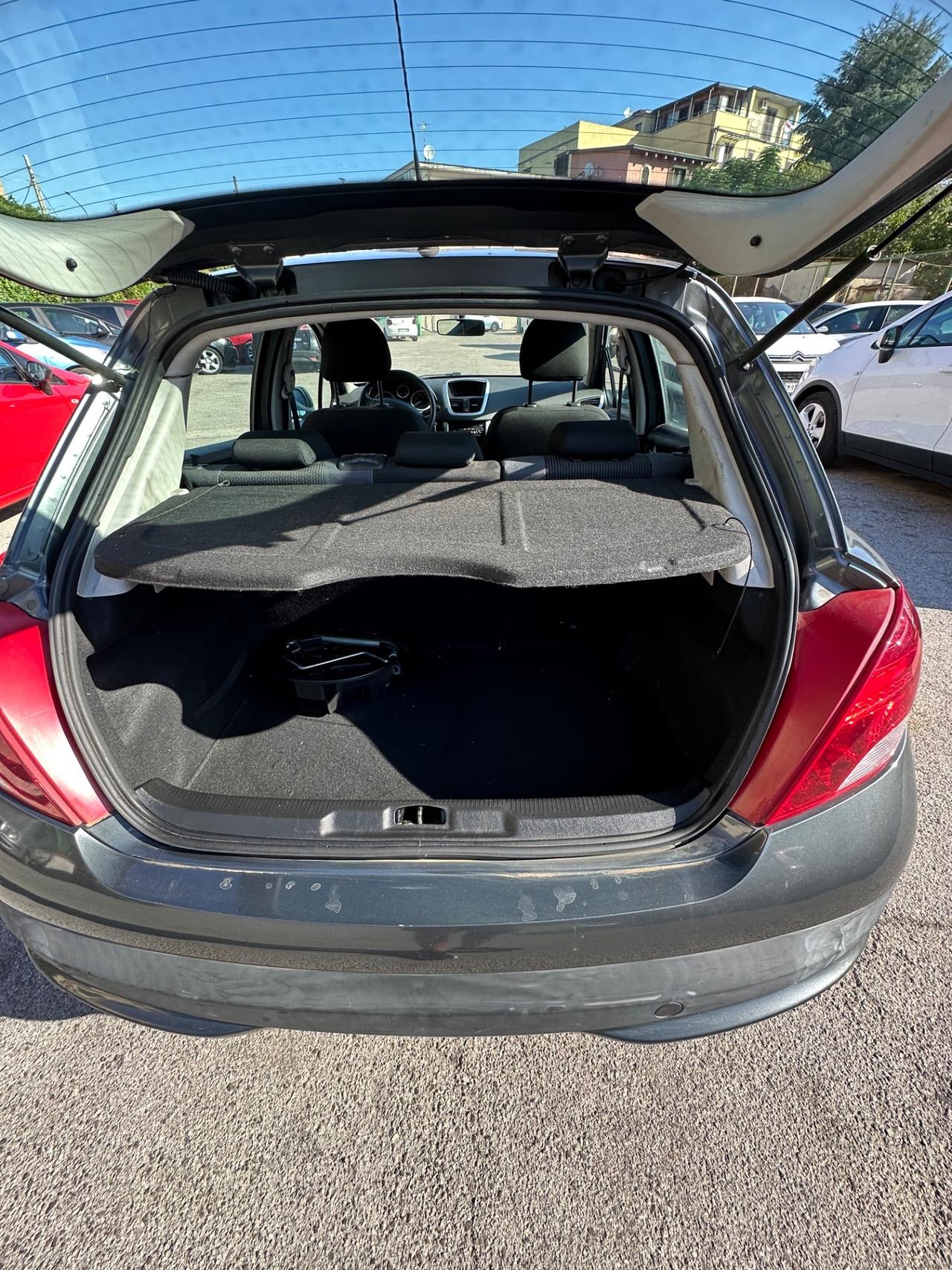 Peugeot 207 Plus 1.4 8V 75CV 5p. ECO GPL