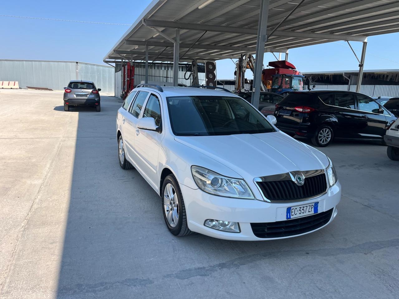 Skoda Octavia 1.6 TDI CR F.AP. Wagon Ambition