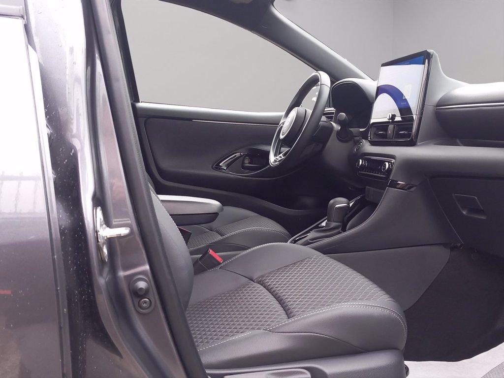 TOYOTA Yaris 1.5h 130 lounge del 2024