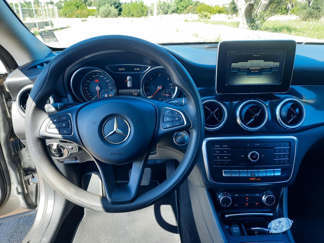Mercedes-benz CLA 180 d Shooting Brake