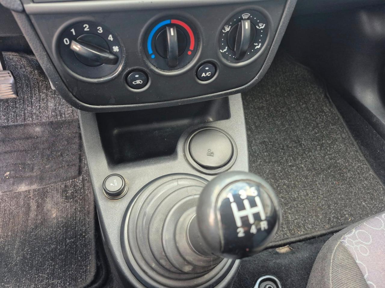 Ford Fiesta 1.4 TDCi 5p. Titanium