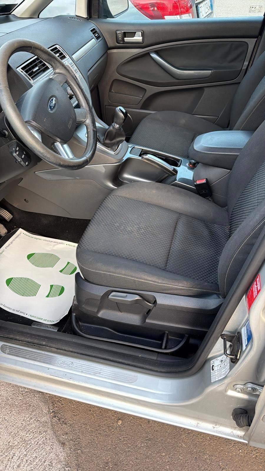 Ford C-Max 1.6 TDCi 90 CV Titanium