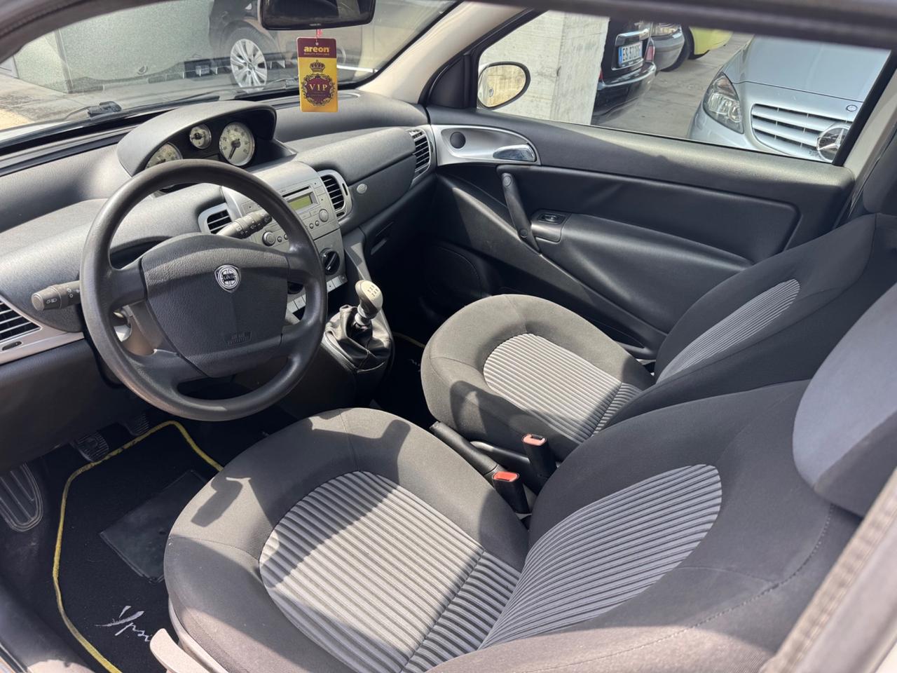 Lancia Ypsilon 1.2 Argento