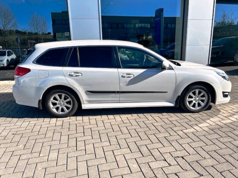 Subaru Legacy 2.0i Bi-Fuel Trend - Con gancio traino