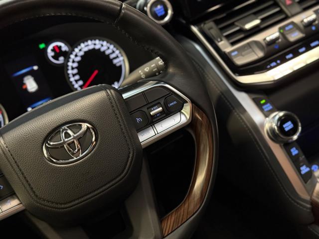 TOYOTA Land Cruiser 300 70th Anniversary 3.5 v6 BI-TURBO