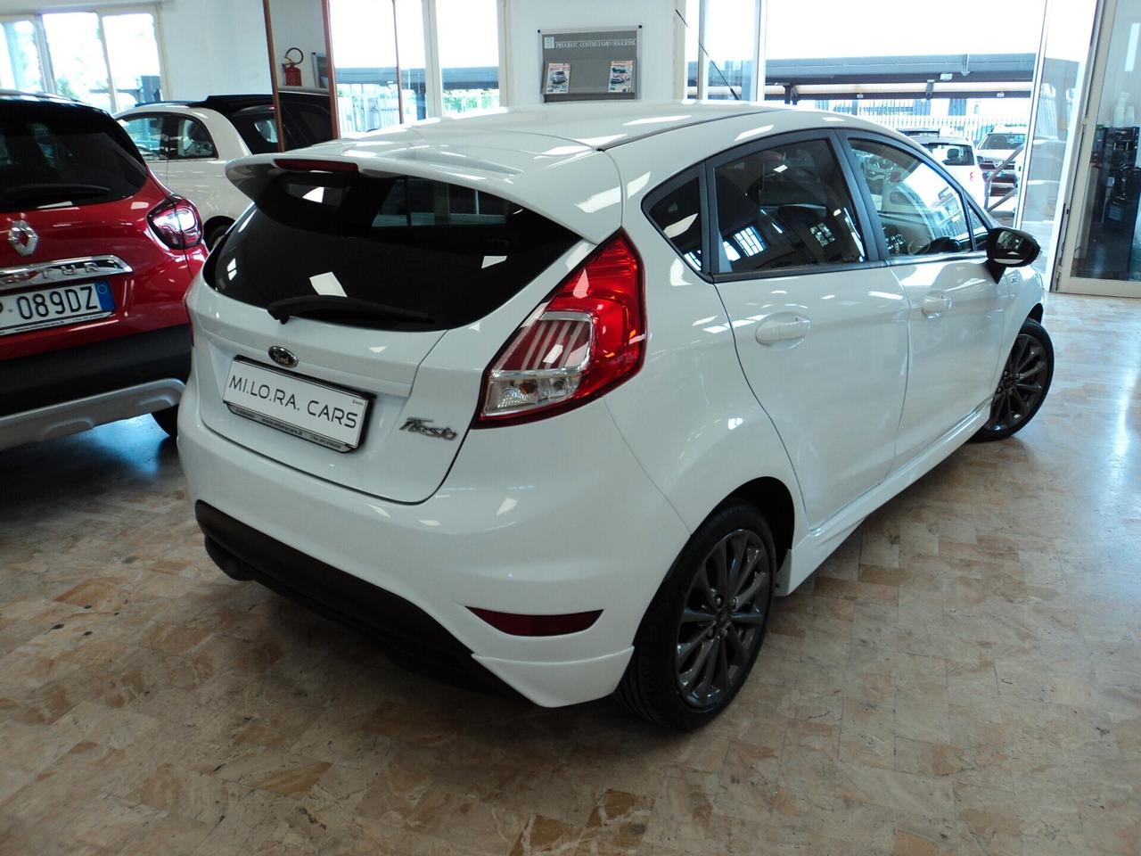 Ford Fiesta 1.5 TDCi 5 porte ST-Line