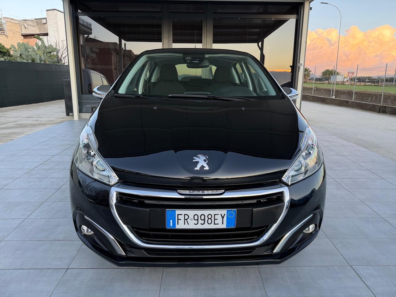 Peugeot 208 PureTech 82 5p. GPL Allure