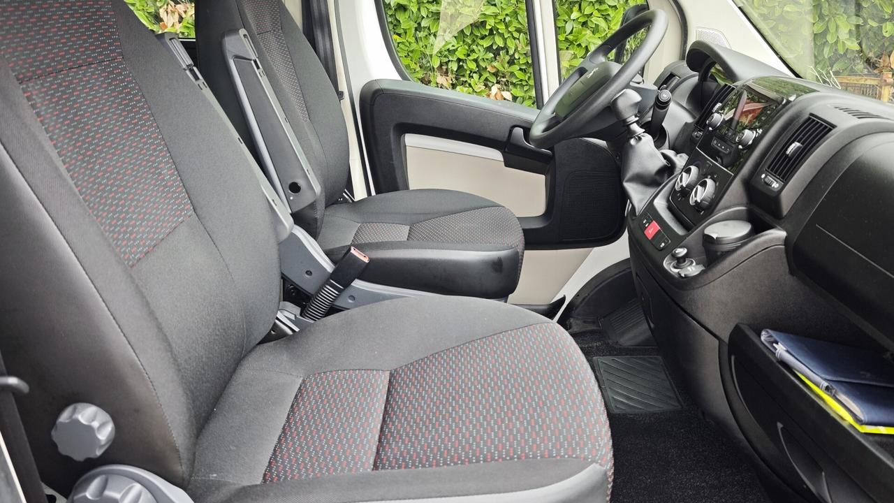 Peugeot Boxer 330 2.0 BlueHDi/130CV trasporto disabili