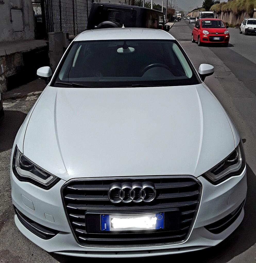 AUDI A3 g- tronic Ambition benz/metano