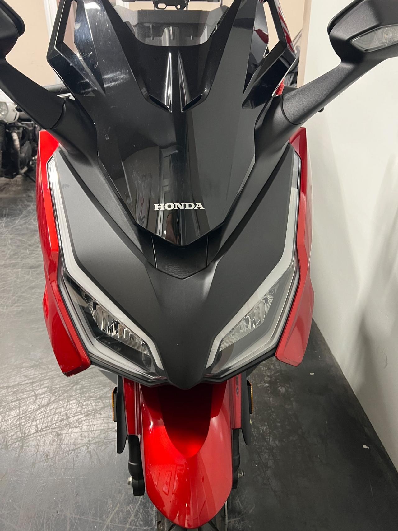 Honda Forza 350