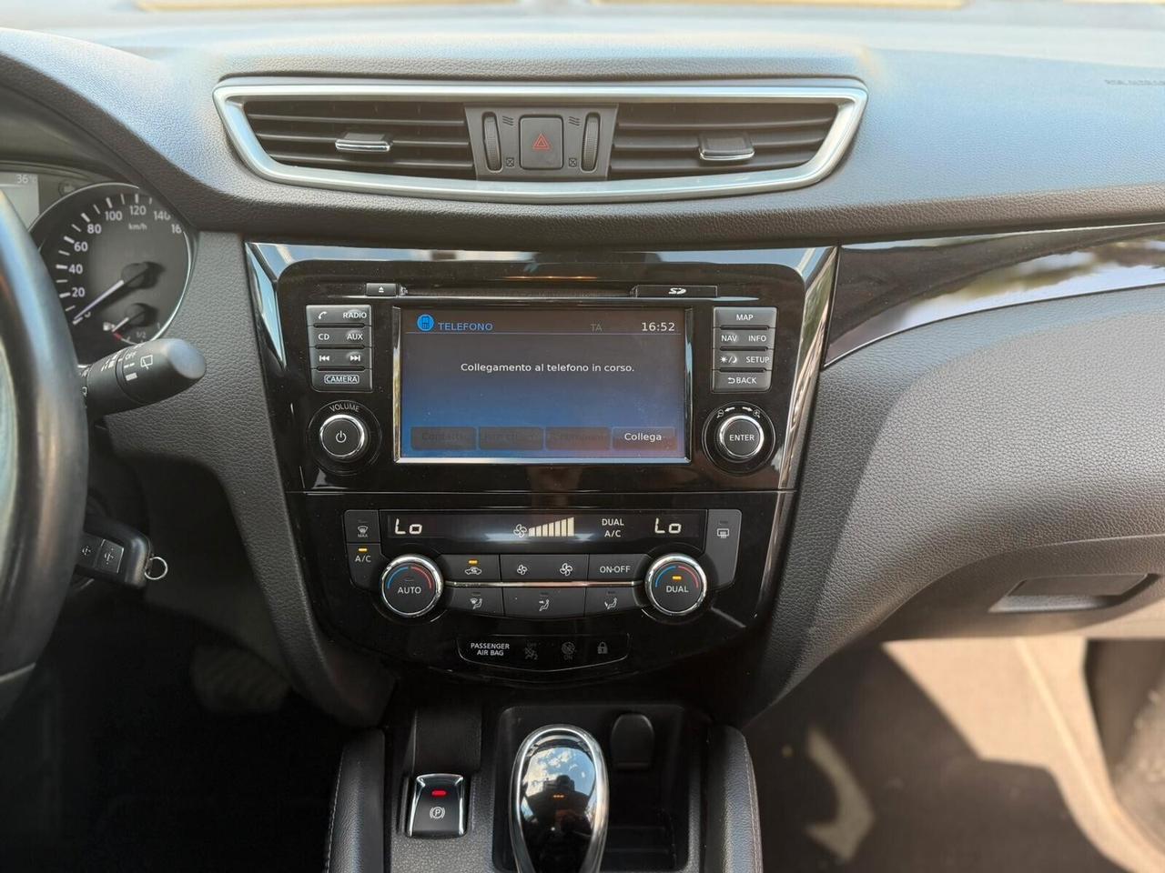 Nissan Qashqai 1.6 diesel Automatica