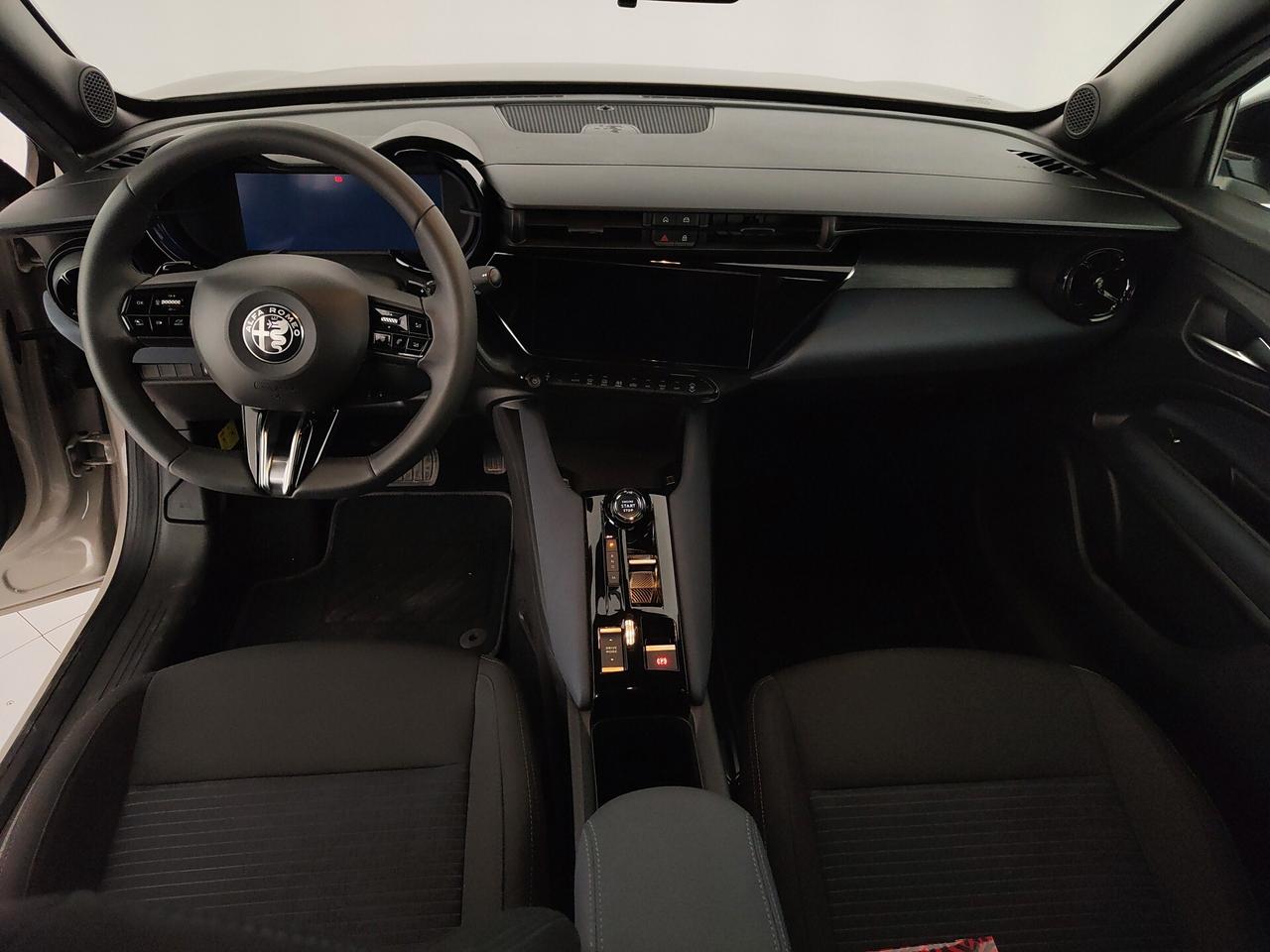 Alfa Romeo Junior 1.2 145 CV Hybrid eDCT6