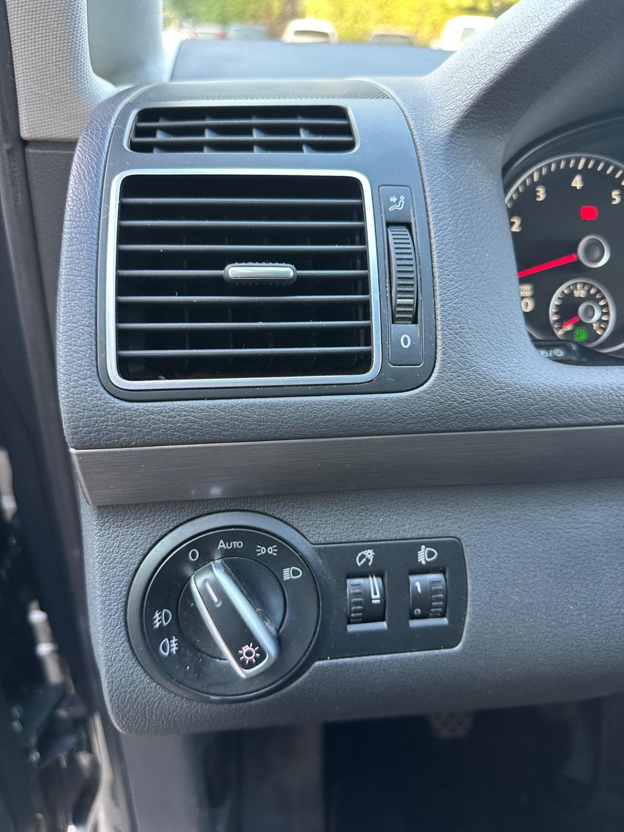 Volkswagen Touran Business 1.4 Highline EcoFuel