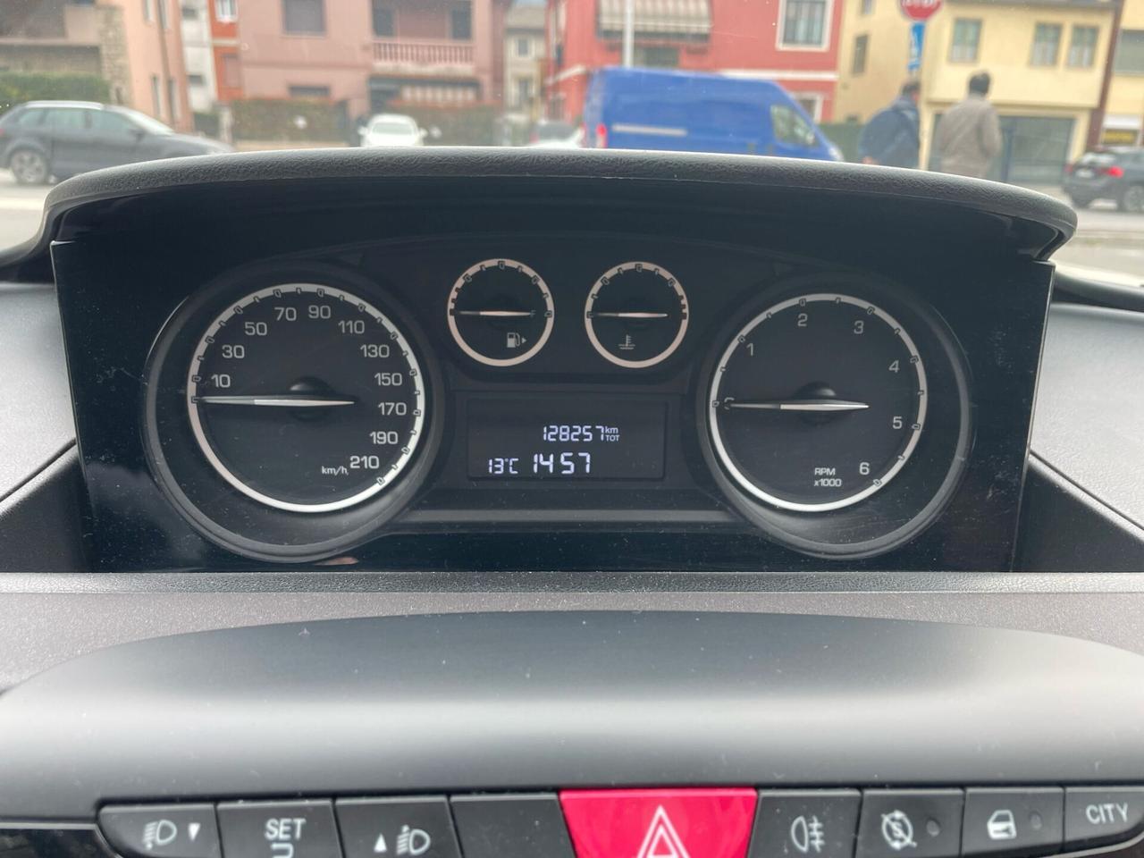 Lancia Ypsilon 1.3 MJT 16V 95 CV 5 porte S&S Gold