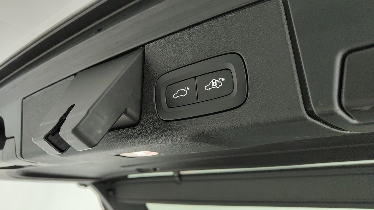 VOLVO XC60 2.0 t6 phev Plus Dark awd auto