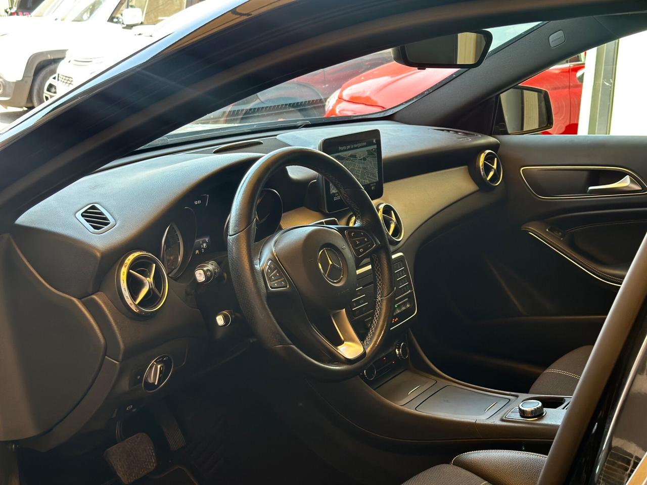 Mercedes-benz GLA 180 d Automatic Sport