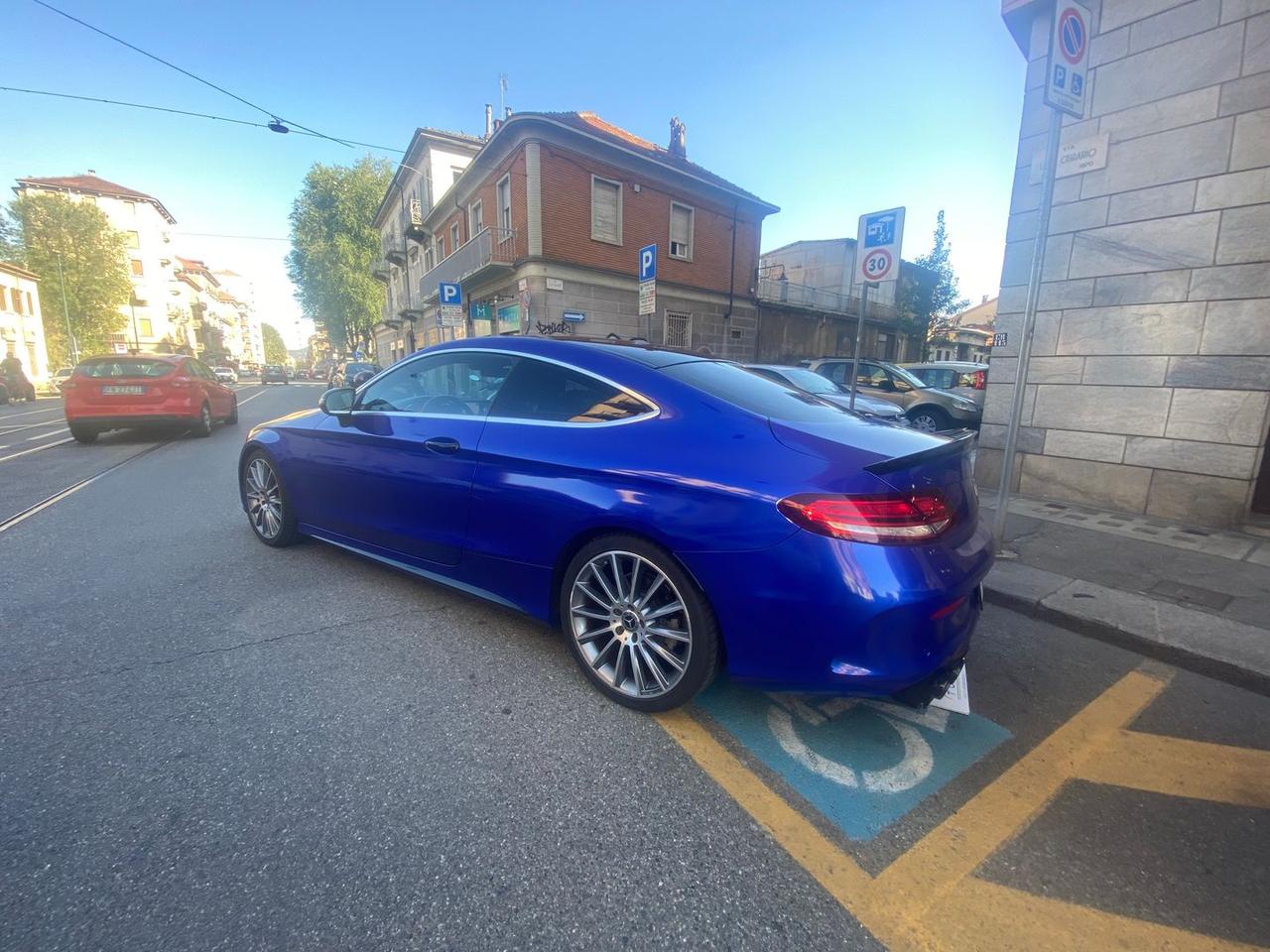 Mercedes-Benz C 300 Premium Coupé #50021