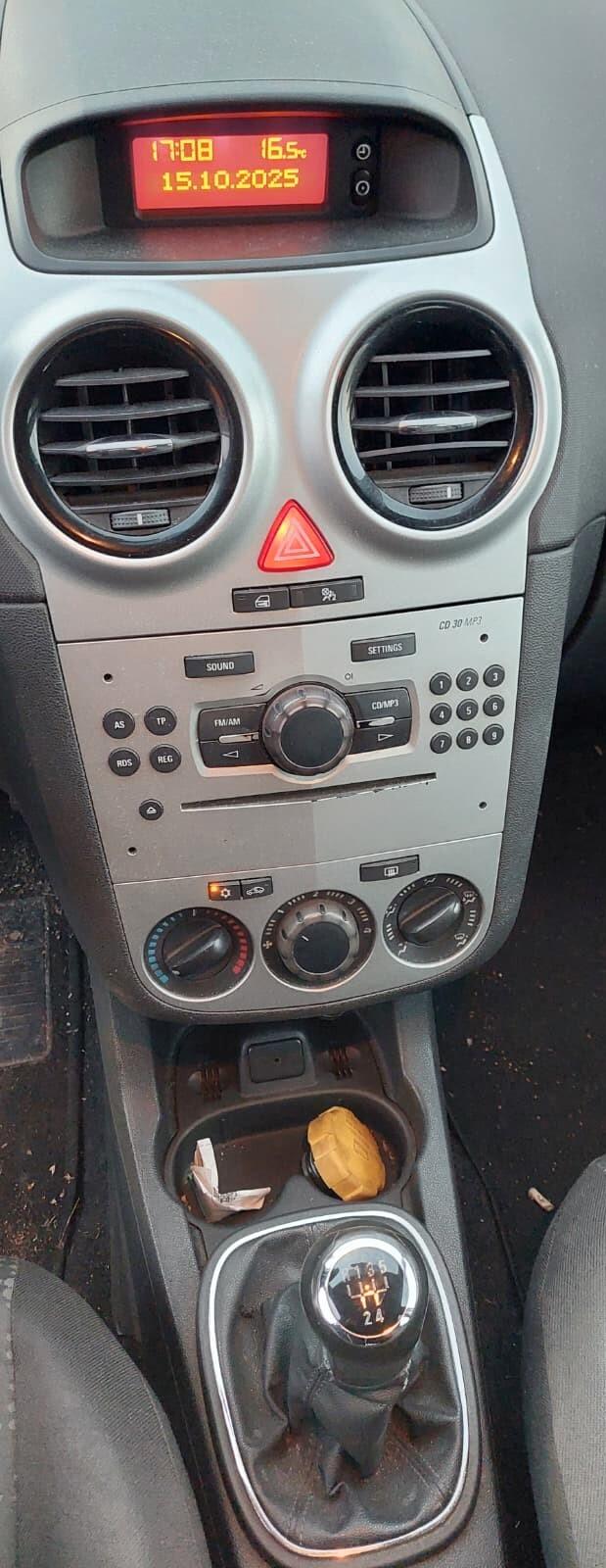 Opel Corsa 1.2 5 porte Cosmo