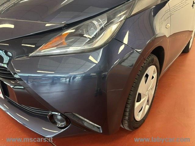 TOYOTA Aygo 1.0 VVT-i 69 CV 3p. x-play