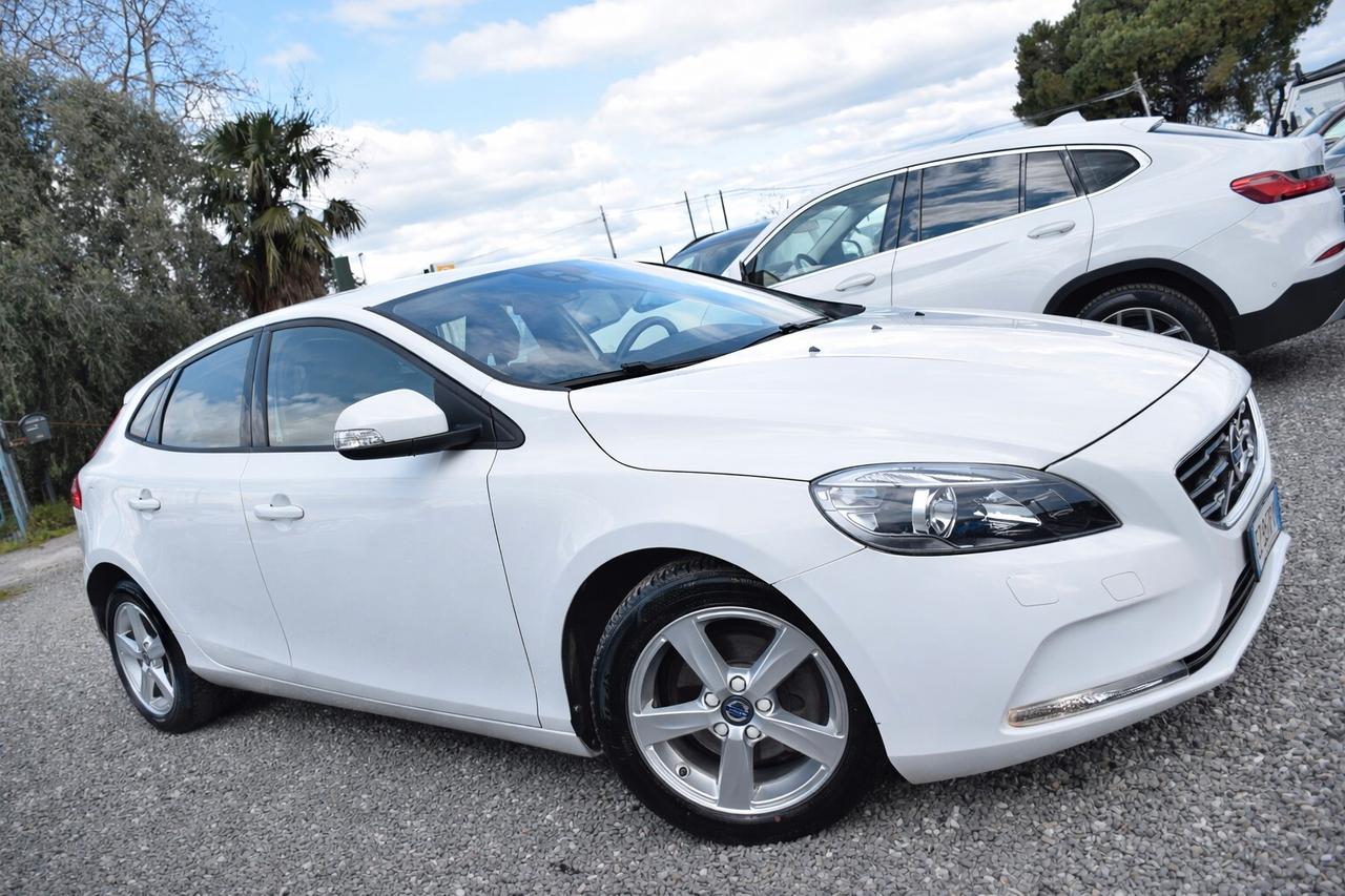 Volvo V40 GANCIO D2 1.6 115CV Business Edition NAVI CRUISE SENSORI BT OK NEOPATENTATI
