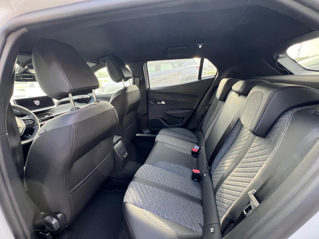 Peugeot 2008 PureTech 100 S&S Allure