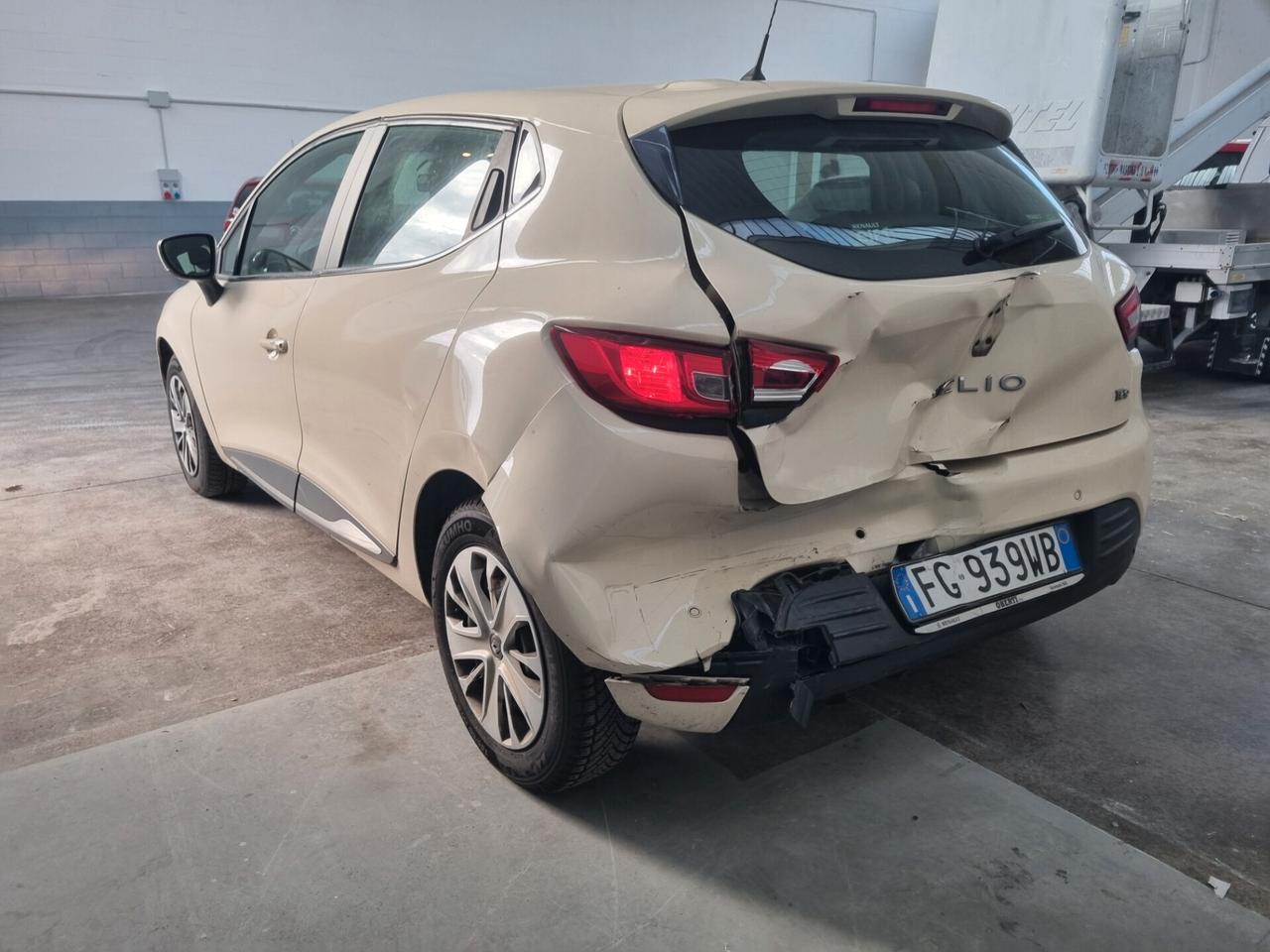 Renault Clio TCe 12V 90CV Start&Stop 5 porte Energy Intens