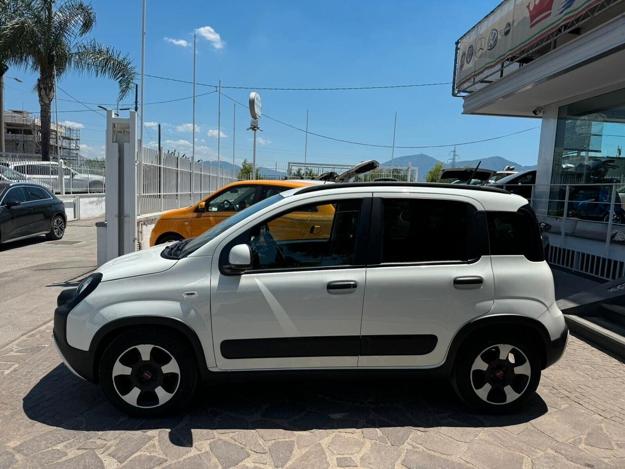 Fiat Panda 1.0 Hybrid 2022 City Cross 20.000km FULL OPTIONAL