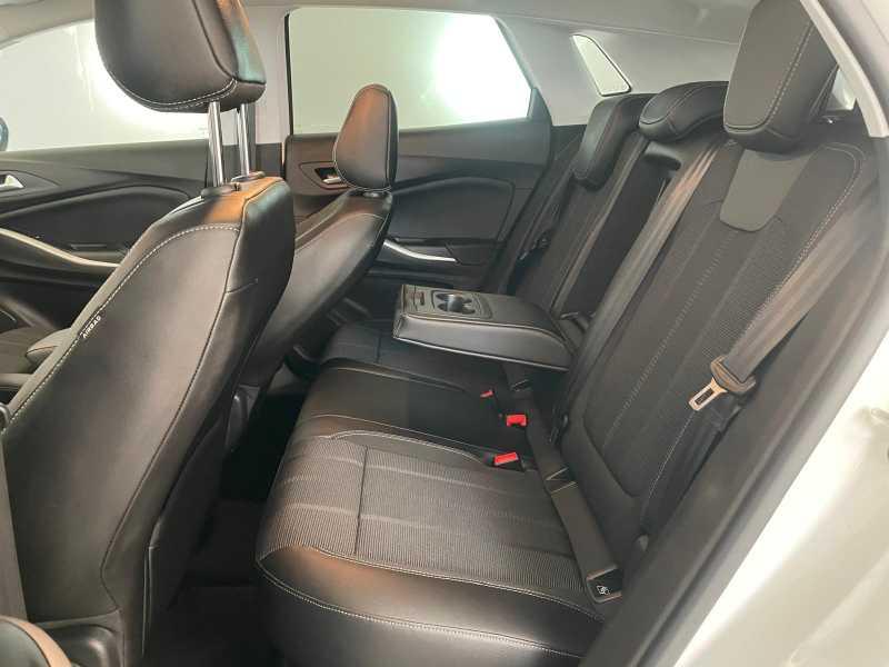 OPEL GRANDLAND GS HYBRID 136 HP