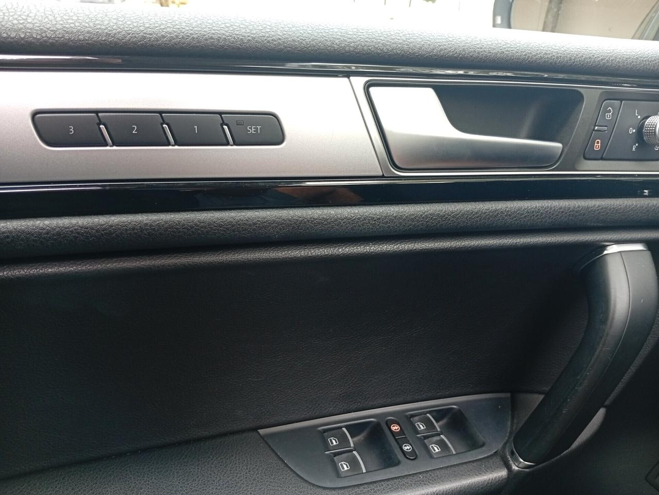 Volkswagen Touareg 3.0 TDI 204 CV tiptronic BlueMotion Techn. Executive