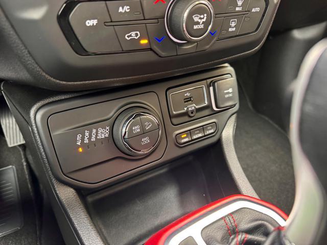 JEEP Renegade 1.3 240CV PHEV 4XE TRAILHAWK+RCAM+2PDC+VSCURI