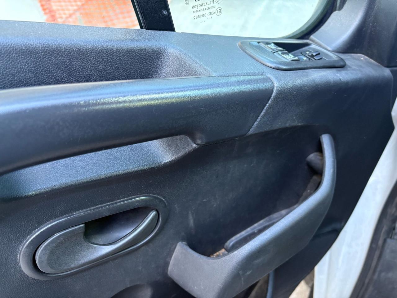Renault Master 2.3 Diesel cassone fisso