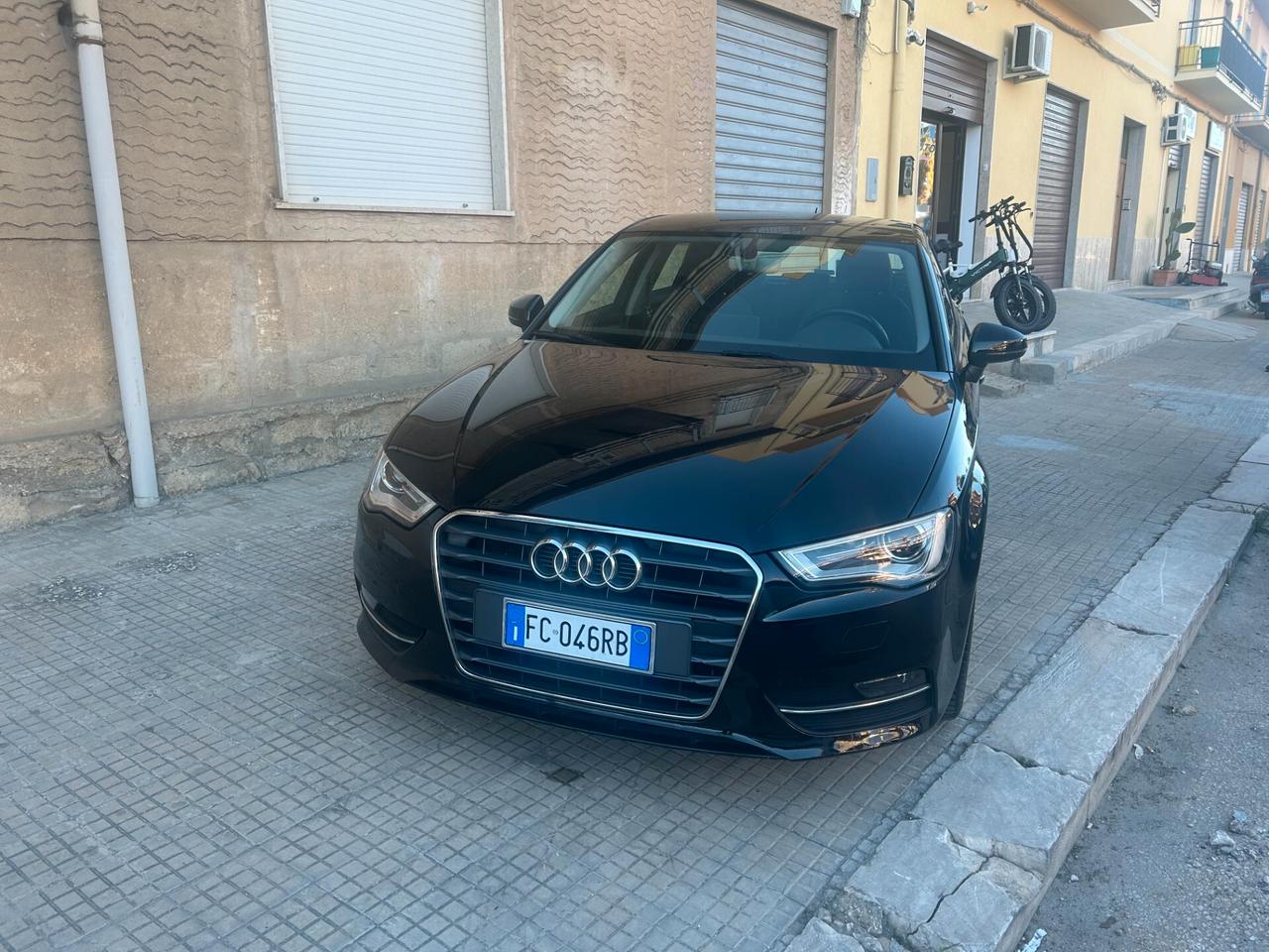 Audi A3 Cabrio 1.6 TDI clean diesel Ambiente