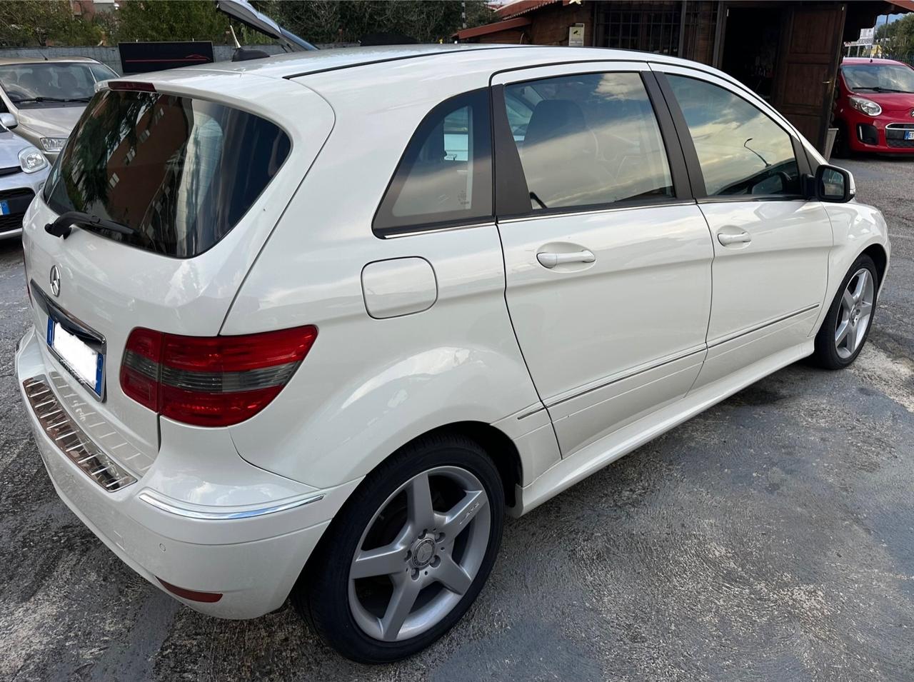 Mercedes-benz B 180 CDI Sport pelle sensori di parcheggio navi cerchi 17