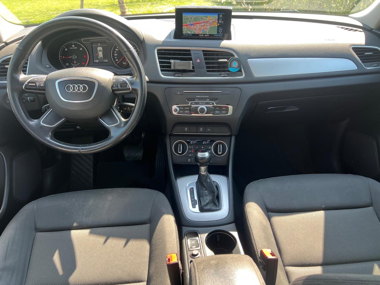 Audi Q3 2.0 TDI 120 CV S tronic Sport line