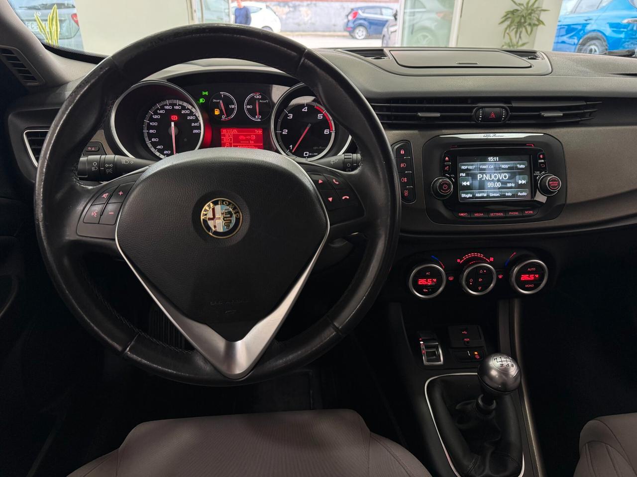 Alfa Romeo Giulietta 1.6 JTDm-2 105 CV Distinctive