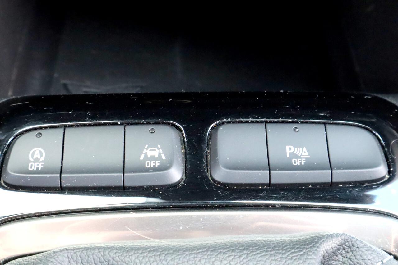 Opel CORSA 1.2 BENZINA 75 CV EDITION 5 PORTE ANCHE GUIDABILE DA NEOPATENTATI! sa Opel CORSA 1.2 BENZINA 75 CV EDITION 5 PORTE ANCHE GUIDABILE DA NEOPATENTATI!
