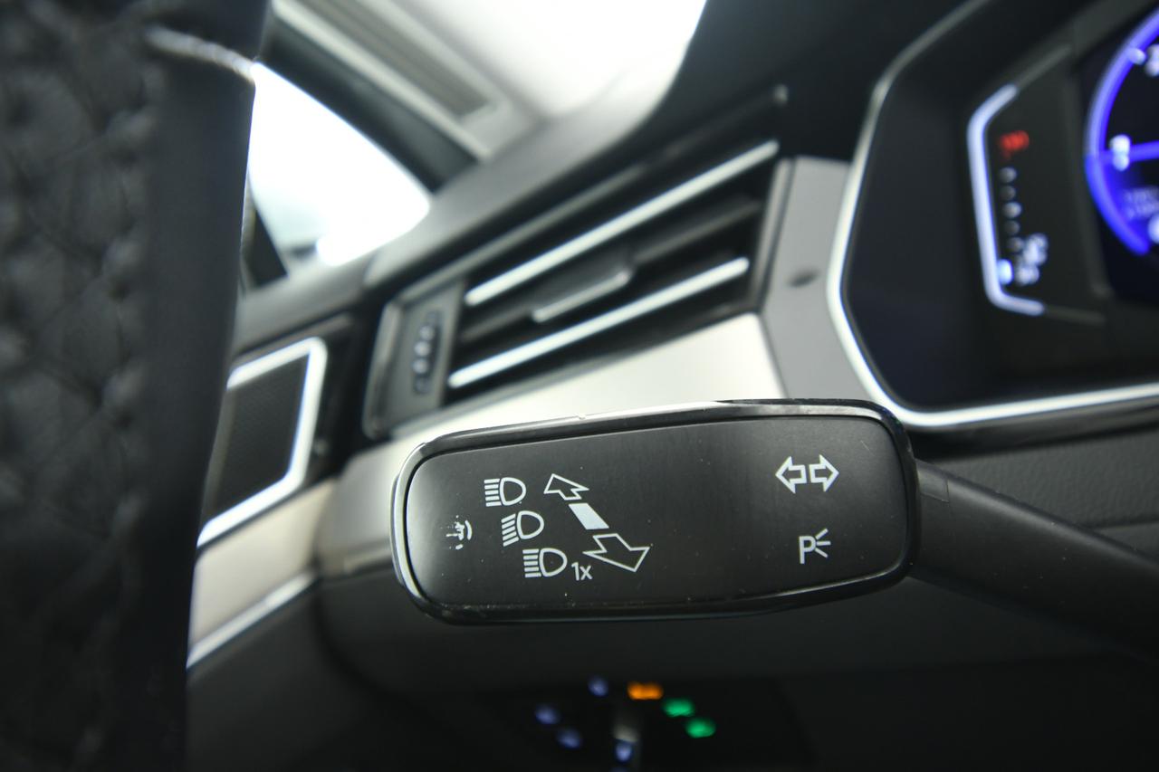 VOLKSWAGEN Passat Variant 2.0 tdi Executive 190cv dsg ACC+APP CONNECT+ALCANTARA