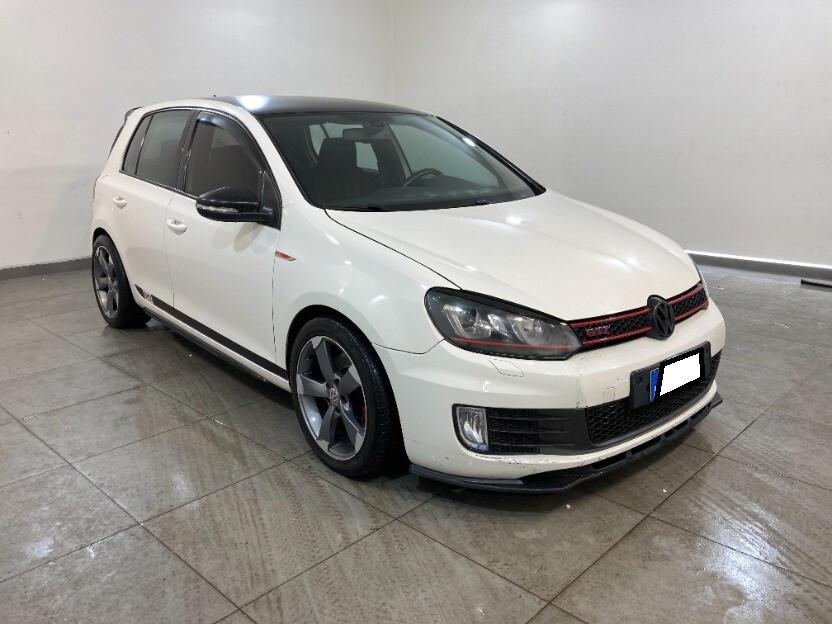 VOLKSWAGEN GOLF GTI 2.0 TSI 5P. 210CV