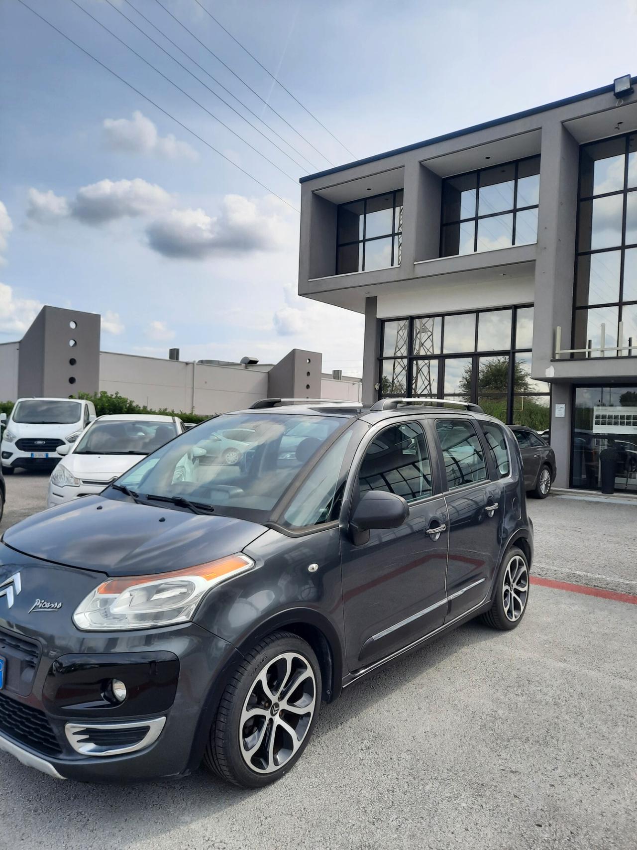 Citroen C3 Picasso 1.6 HDi 90 Exclusive Theatre OK NEOPATENTATI
