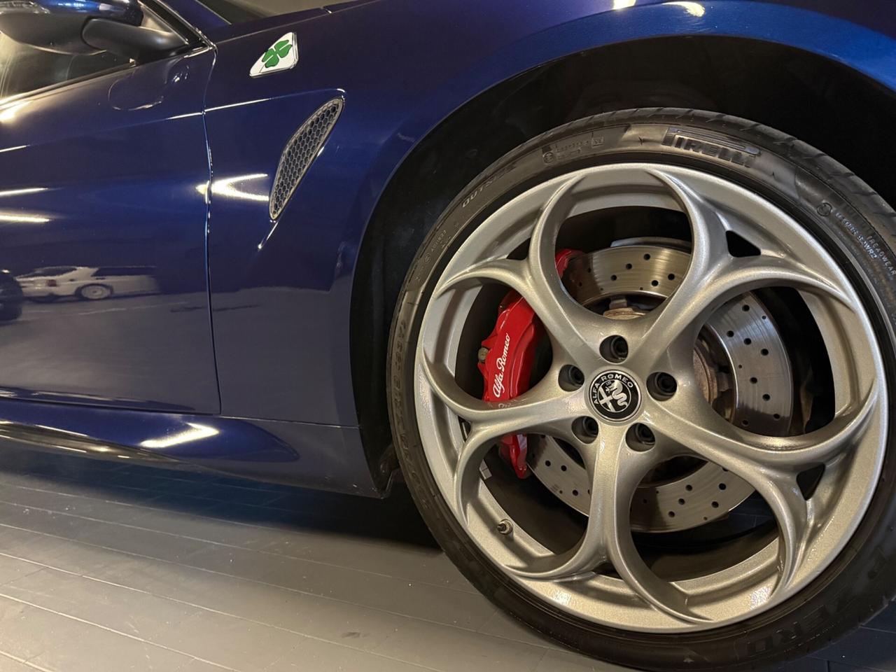 Alfa Romeo Giulia 2.9 V6 Bi-Turbo AT8 Quadrifoglio