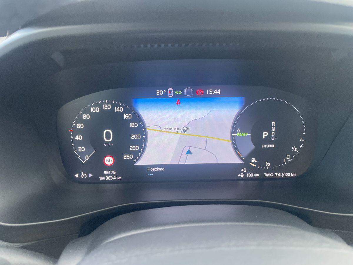 VOLVO - XC40 - T4 Recharge Plug-in Hyb. Inscr.Exp.