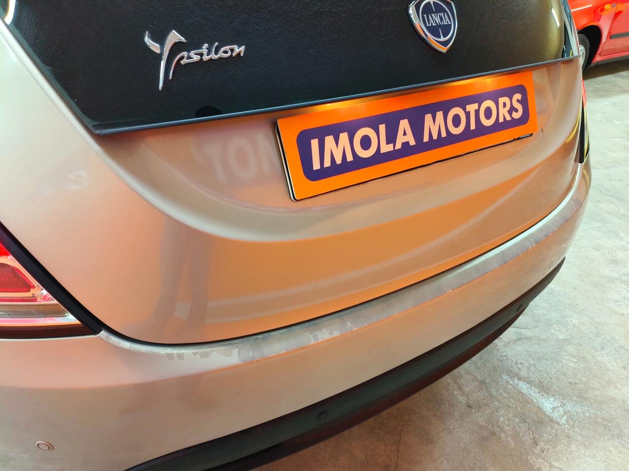 Lancia Ypsilon 0.9 TwinAir 85 CV 5 porte S&S Gold