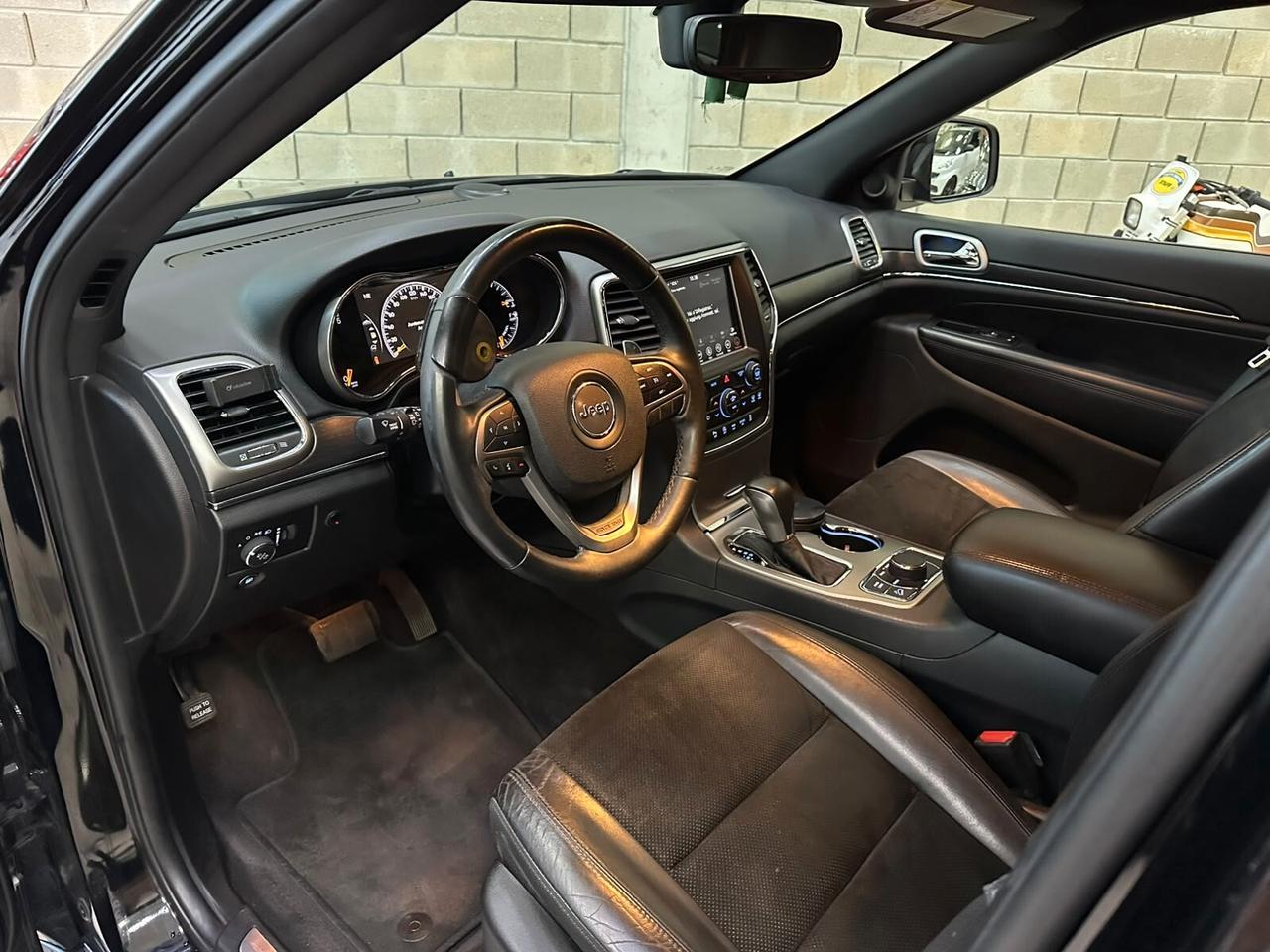Jeep Grand Cherokee 3.0 V6 CRD 250 Multijet II Night Eagle