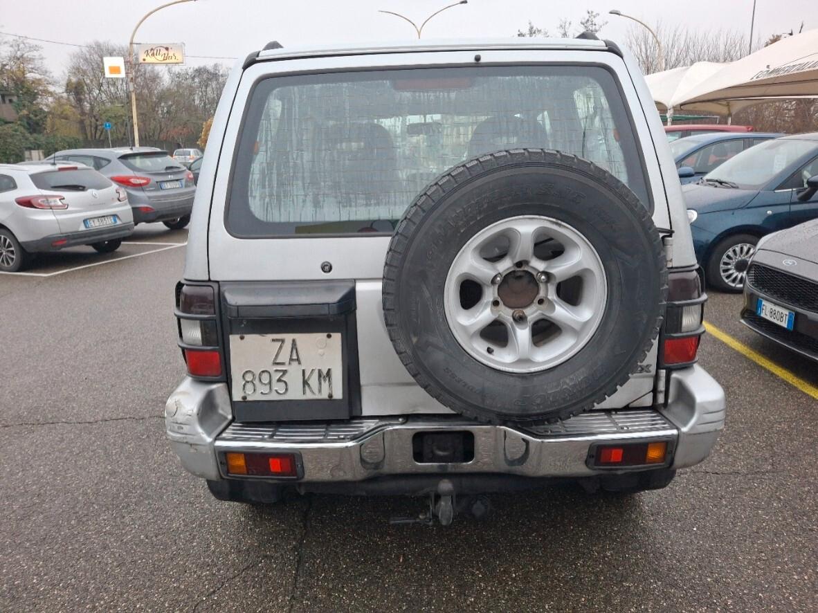 Mitsubishi Pajero 2.5 TDI Metal-top S.S. GLS Target