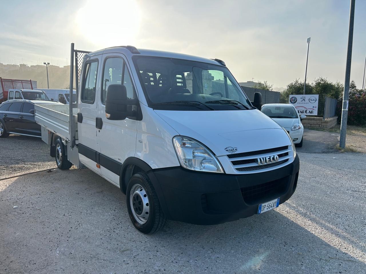 IVECO DAILY 7 POSTI 2.3 HPI 130cv