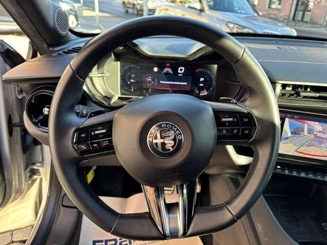 Alfa Romeo Junior 1.2 136 CV Hybrid eDCT6 Speciale FULL LED-NAVI-18"