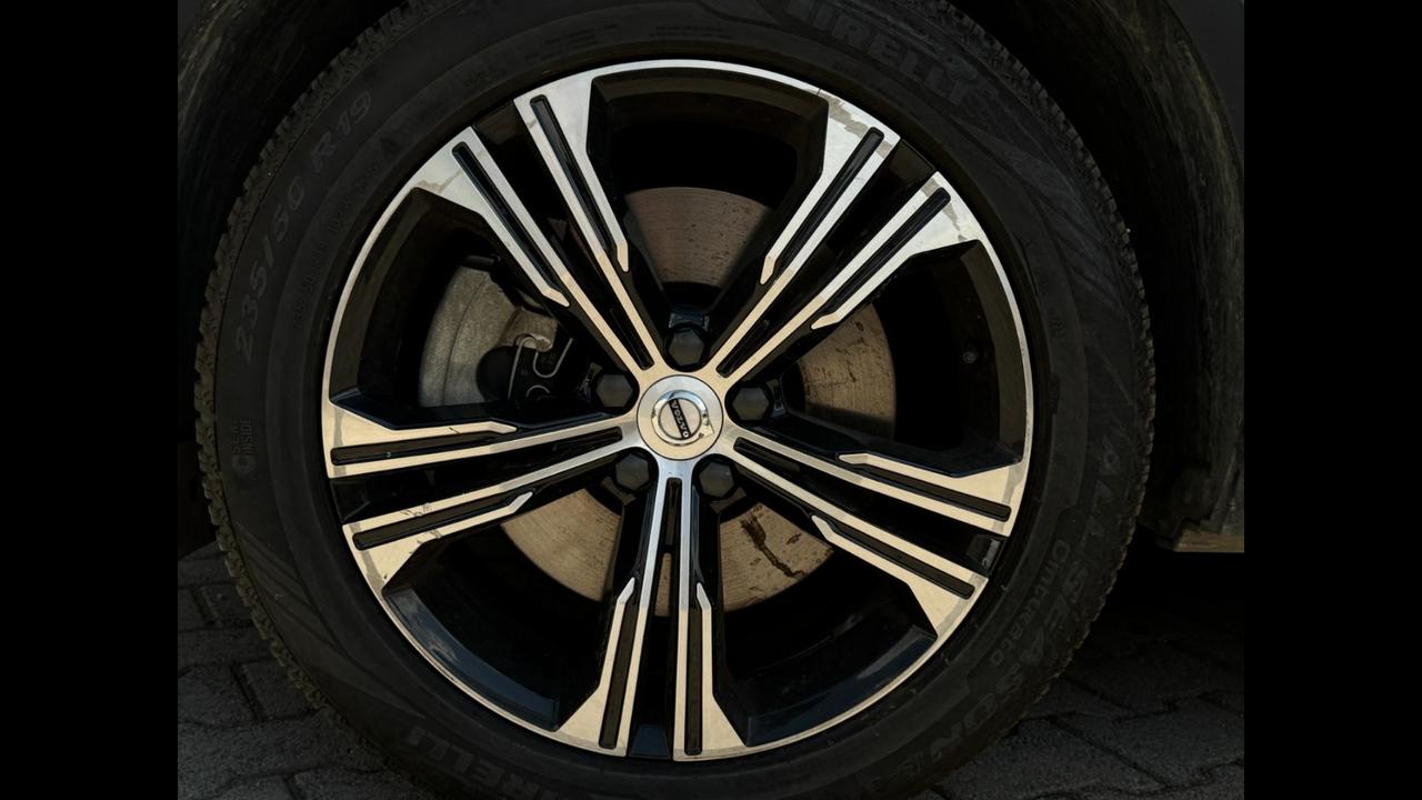 VOLVO XC40 - XC40 1.5 t5 phev Inscription Expression auto my21