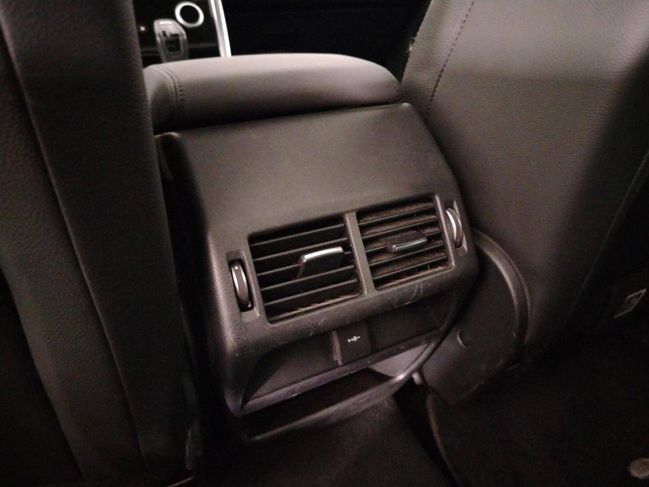 Land Rover Discovery Sport 2.0d td4 mhev SE awd 163cv 7 Posti