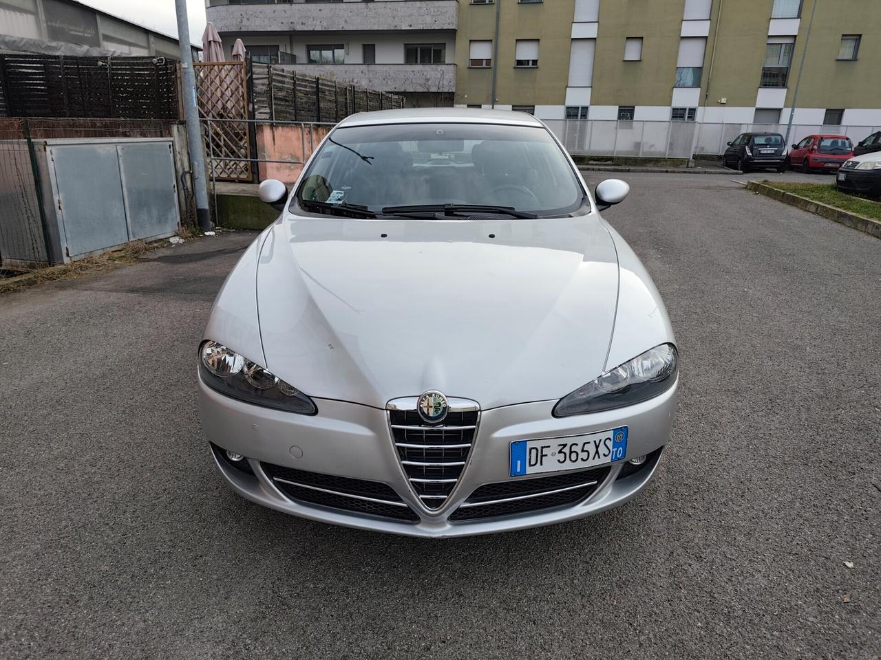 Alfa Romeo 147 1.6 Benz euro 4 5 porte Black Line