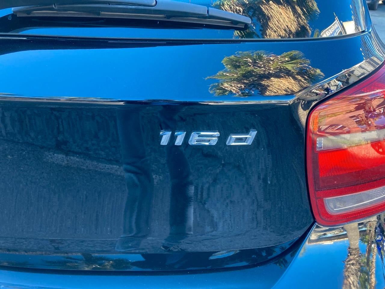 Bmw 116 116d 5p. Urban